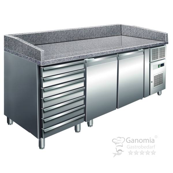 Kühltisch für die Gastronomie mit einem Fassungsvermögen von 580 Liter